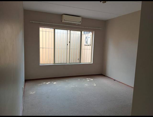 2 BEDROOM TOWNHOUSE FOR SALE IN NEW REDRUTH